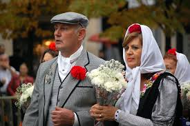 Madrid traditional: Madrid people dressed traditionally in Chulapos y Chulapas