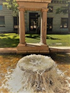 Madrid Quiz: Fontaine sur la promenade de Recoletos